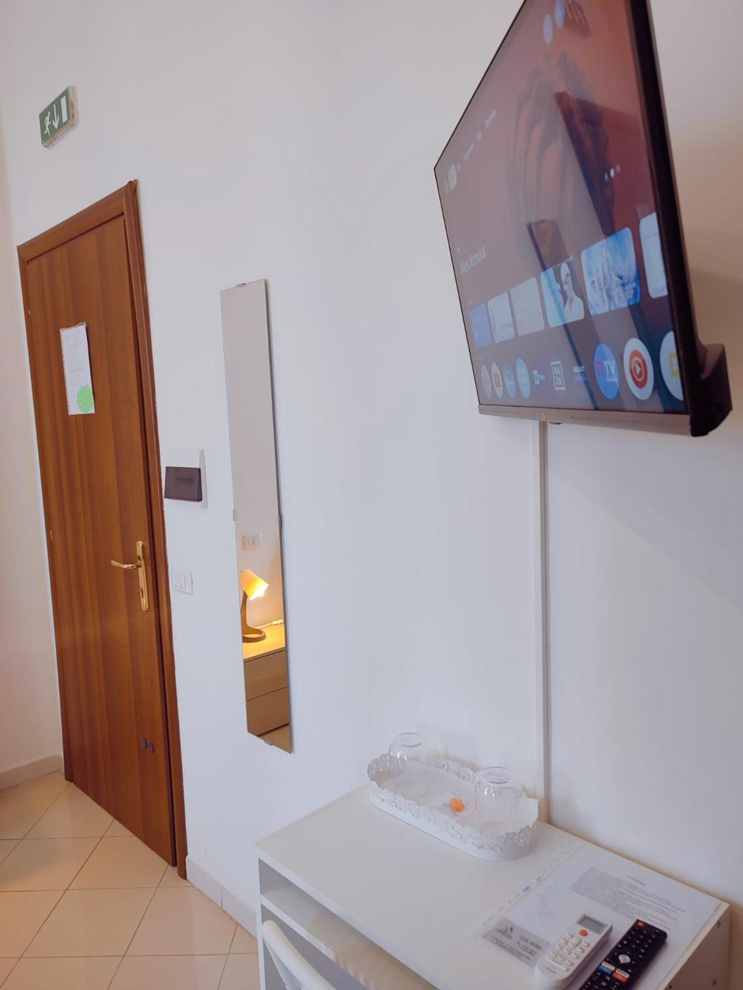 F.A.M. Rooms Ciampino Exterior foto